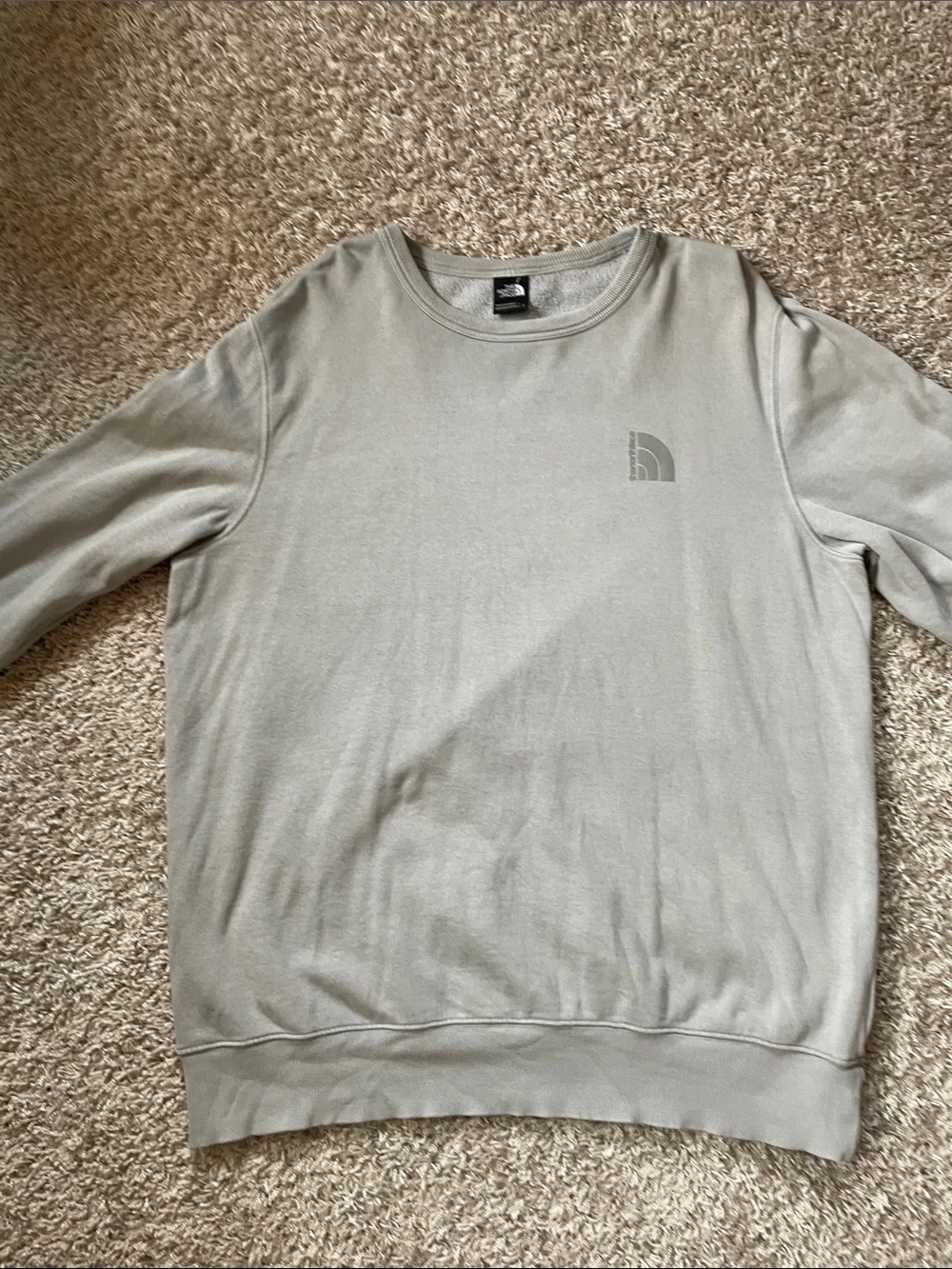 The North Face Men's Light Gray Crewneck Sweatshirt size Large